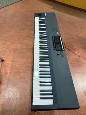 Native Instruments KONTROL S88 MK2 2